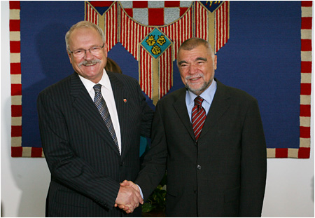Prezident SR Ivan Gaparovi rokoval s prezidentom Chorvtskej republiky Stjepanom Mesiom