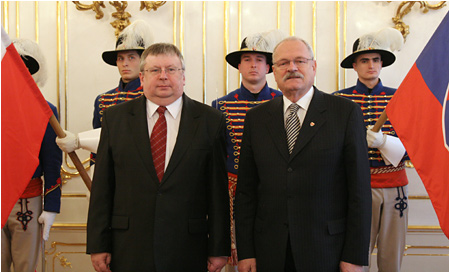 Prezident Ivan Gaparovi prijal novho vevyslanca Poskej republiky v SR 