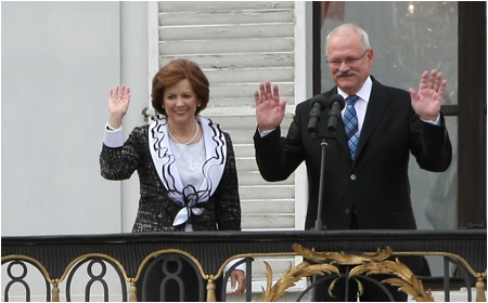 On taking the oath of office Ivan Gaparovi becomes President of the Slovak republic for the next five years