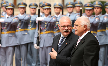 Prezident SR Ivan Gaparovi odcestoval na oficilnu nvtevu eskej republiky