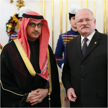Prezident SR Ivan Gaparovi prijal novho vevyslanca Kuvajtskho ttu