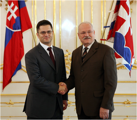 Slovak President Receives Serbian Foreign Minister 