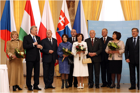 V Karlovch Varoch vyvrcholil summit prezidentov krajn Vyehradskej tvorky