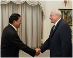 Hlava ttu rokovala s predsedami oboch komr parlamentu i s premirom Kambode