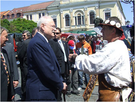 Prezident SR Ivan Gaparovi na pracovnom vjazde v Rimavskej Sobote