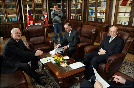Prezident SR diskutoval s ministrom kolstva o novele zkona o vysokch kolch