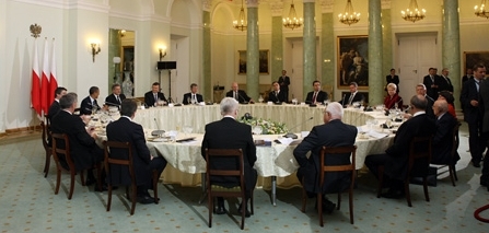 Prezident SR Ivan Gaparovi odcestoval na 17. summit prezidentov stredoeurpskych krajn