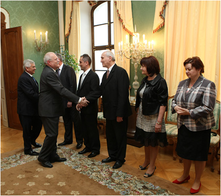 Prezident Ivan Gaparovi rokoval s predstavitemi agrorezortu  