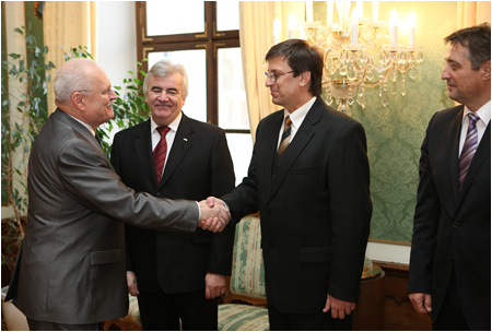 Prezident Ivan Gaparovi prijal predstaviteov odborov
