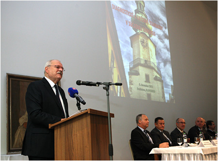 Prezident Ivan Gaparovi pozdravil chirurgick kongres