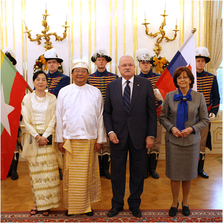 Poverovacie listiny odovzdal vevyslanec Mjanmarska  