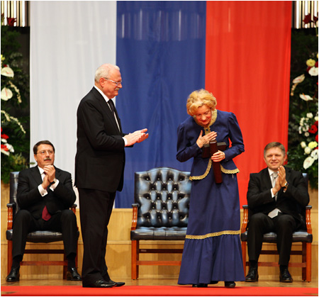 Prezident SR Ivan Gaparovi udelil najvyie ttne vyznamenania 