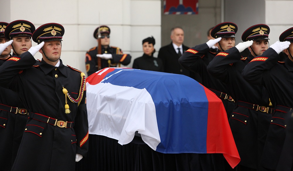 Kiska bids farewell to president Michal Kováč