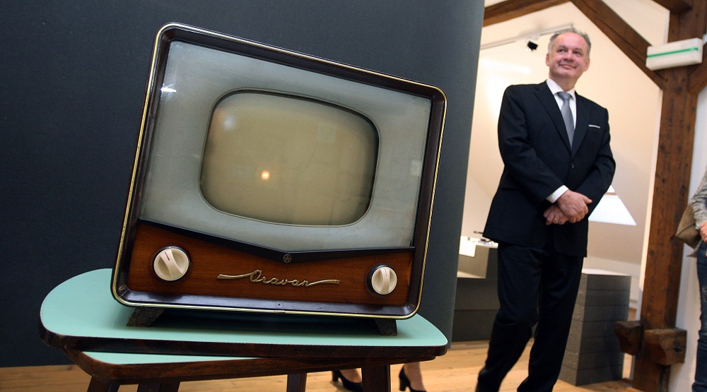 Andrej Kiska nav&scaron;t&iacute;vil v&yacute;stavu Farebn&aacute; &scaron;eď