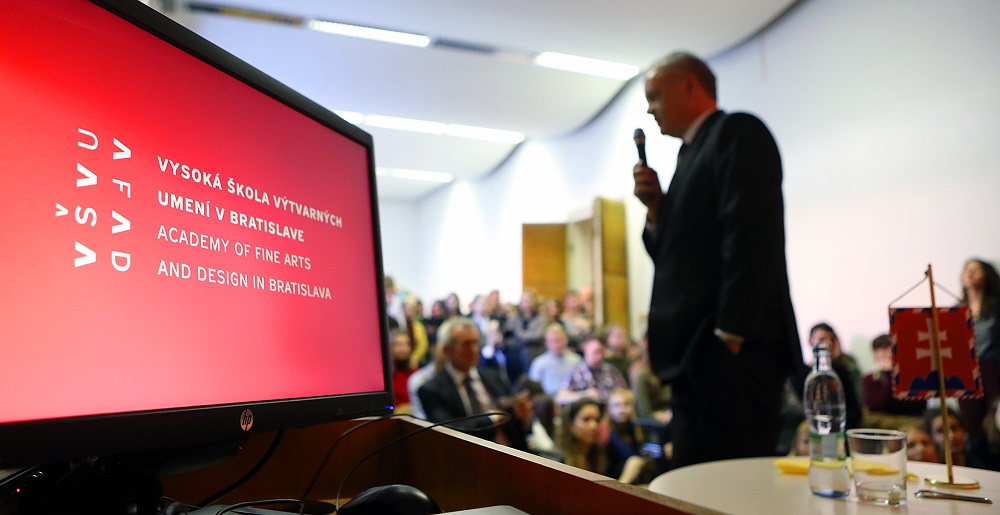 Prezident navštívil Vysokú školu výtvarných umení