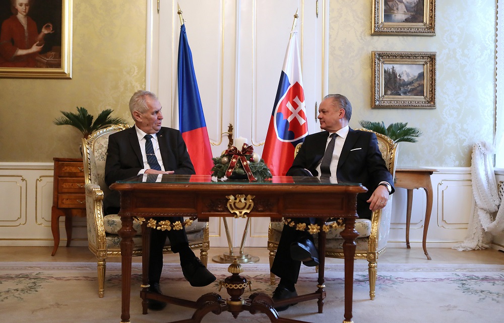 President Kiska welcomed President Zeman on a farewell visit