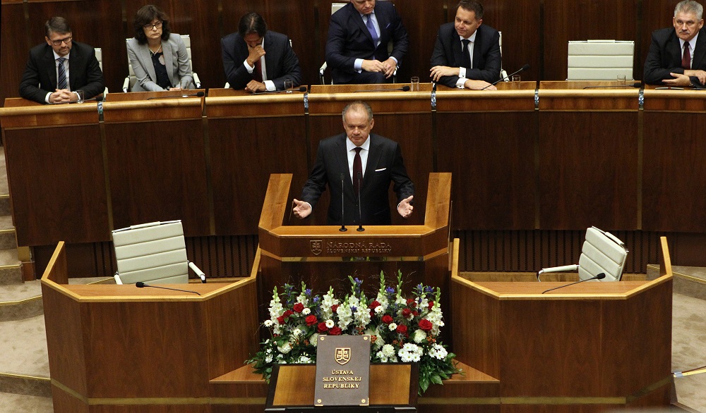 Prezident ku Dňu Ústavy: Dbajme na demokratické pravidlá