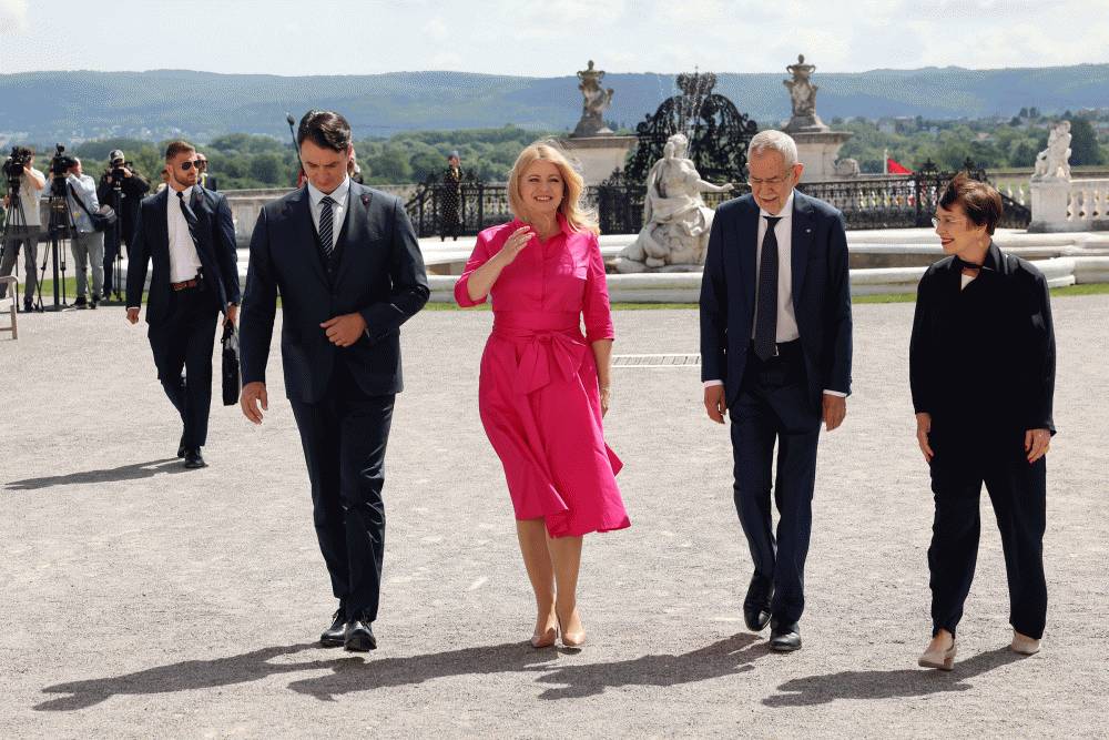 Prezidentka sa rozlúčila s rakúskym prezidentom na zámku Schloss Hof