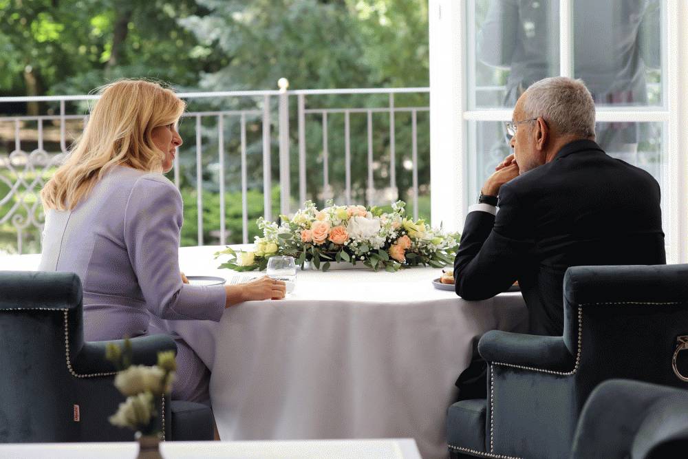 President Zuzana Čaputová welcomed Alexander Van der Bellen in her native Pezinok