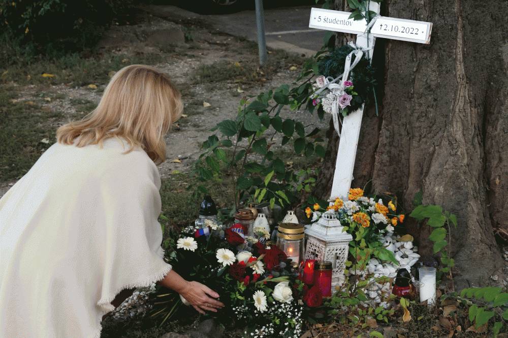 Prezidentka si uctila pamiatku obetí nehody na Zochovej 