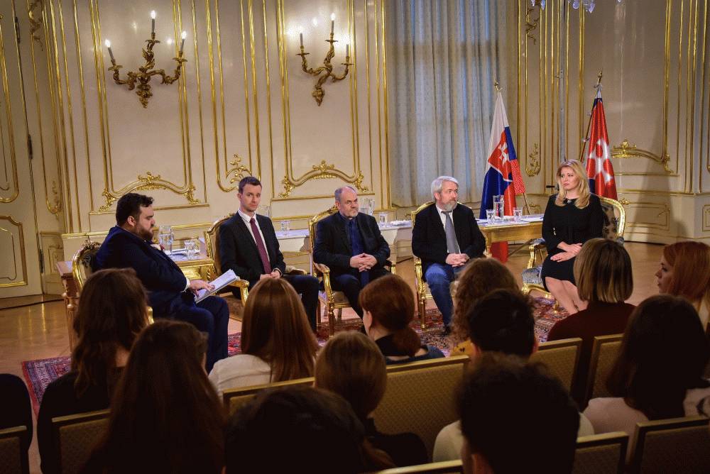 Rozhovory z Prezidentského paláca o predvolebnej atmosfére